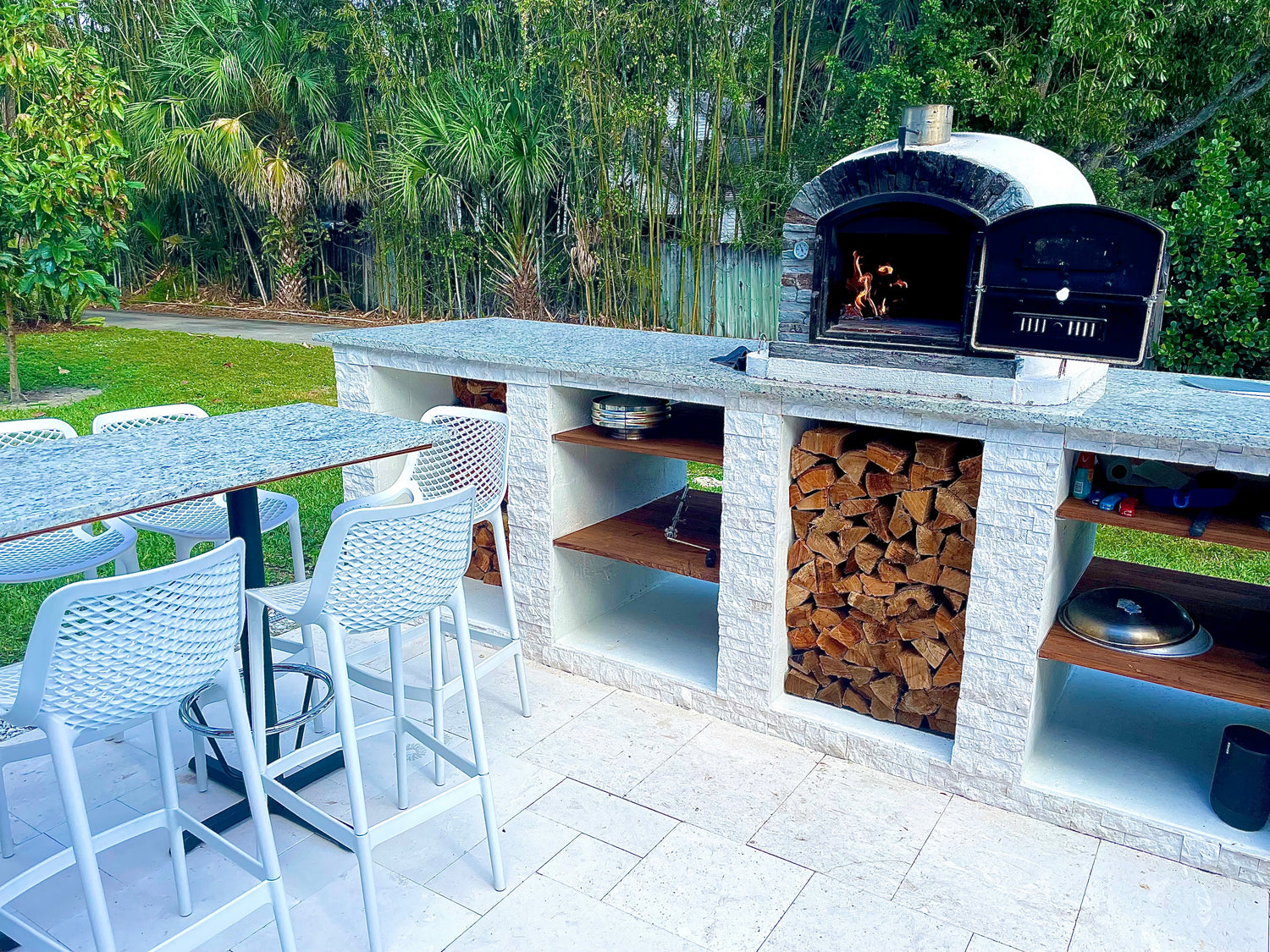 Backyard Kitchen with Pizza Oven